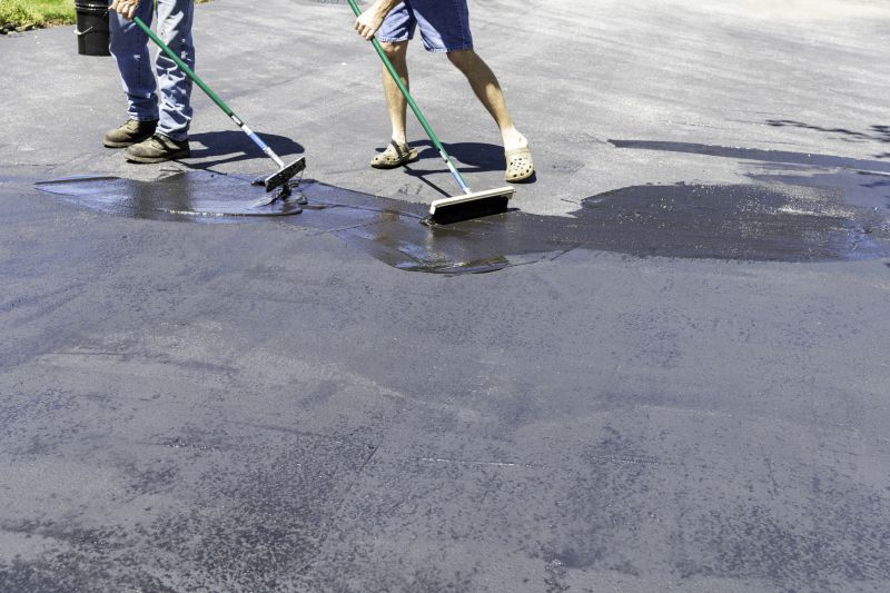 Who Does Asphalt Sealings