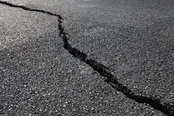 Asphalt Crack Filling in Bellevue