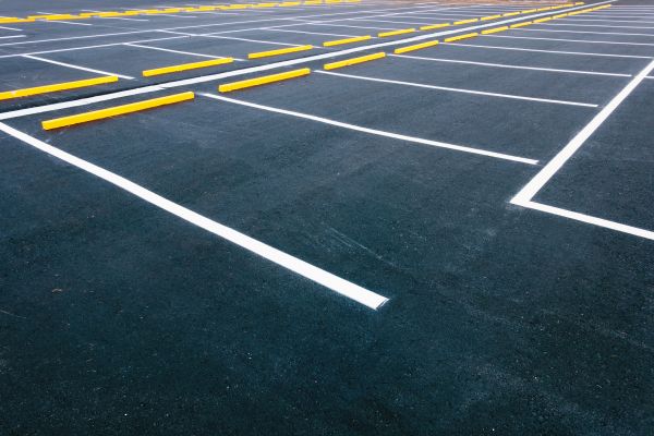 Asphalt Parking Lot Sealing in Bellevue