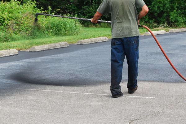 Lot Sealcoating in Bellevue